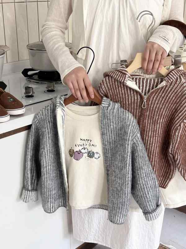 Dresses - 子供 コート 男の子 女の子 開襟ニットセーター 長袖 長丈 丸首 連帽 条紋柄 切り替えデザイン 灰 焦糖 針織 柔軟 普通厚 秋 韓風 カード 3-8歳 中小児