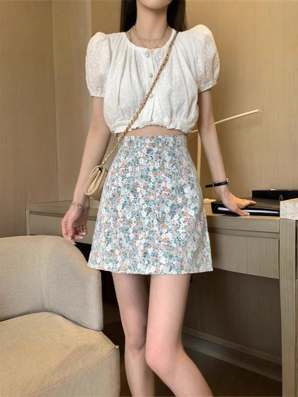 Rakuten - 半身スカート 女性用 夏季 フレッシュフラワープリント 高腰 スリムフィット ファッション かわいい デイリー ショート丈 緑 黄色 ポリエステル 微弾性 通勤 気質 エレガント ミシン刺繍 デイリーユース