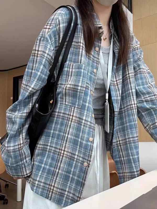 レディース 長袖シャツ 開衫 切り替え ブルー 格子柄 トップス コットンポリエステル 混紡 素材 ポリエステル ポリエステル繊維 春夏 復古 スタイル ゆったり 版型 中長丈 ポロカラー 通常袖 ポケット 韓国風 スタイル シングルブレスト ボタン 開