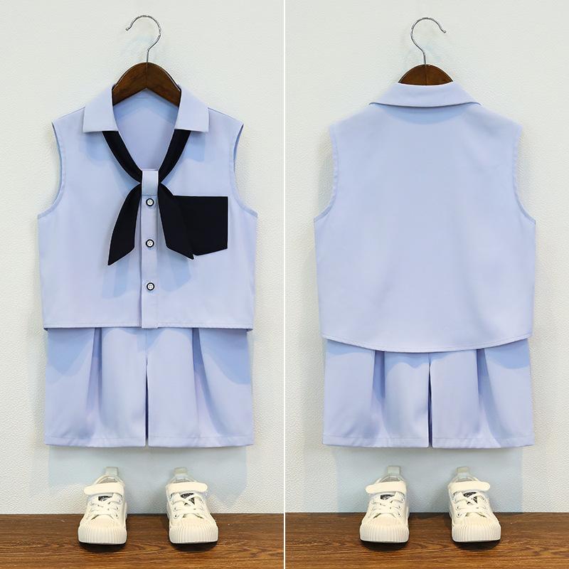キッズ 男の子 女の子 夏服 無袖 上衣 短パン セット 薄手 化繊混紡 ポリエステル 純色 浅青 ソフト素材 夏 3-8歳 100-140cm 軽やか 通気性 日常 外出 遊び着 涼しい 快適 ユニセックス 韓国風