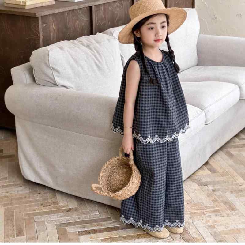 女の子 トップス セットアップ 夏 綿 格子柄 花辺 ノースリーブ 長ズボン 柔らか素材 かわいい 3-8歳 90-140cm トップス ズボン 2点セット カジュアル 日常使い 軽量 通気性 ビビッドカラー チェックパターン ベビー服 幼児服 子供服