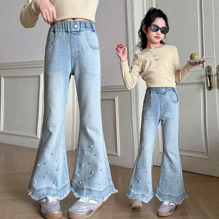 ・スタイル: 韓国風・カテゴリ: ジーンズ・主な素材: デニム55%・パンツ丈: ロング・厚さ: 普通・対象性別: 女・柄: 無地、ドット・要素: 可愛い、プリント、プリンセス、トレンド、欧米風・適合季節: 春秋・ウエスト: ミッド・カラー展開: ダイヤモンド・対象身長: 120cm、130cm、140cm、150cm、160cm、170cm・対象年齢: 中大童(8歳以上、140cm以上)
