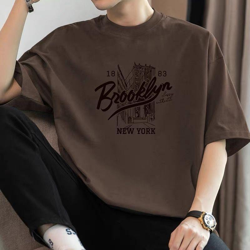 Rakuten - メンズ Tシャツ 短袖 夏 コットン 薄手 ゆったり 丸首 半袖 トップス 合体型 純色 抽象柄 印花 深灰 ピンク コーヒー ネイビー ベージュ 白 黒 緑 休闲 青年向け 200g 精梳棉 96% 以上 2024 夏季 新款