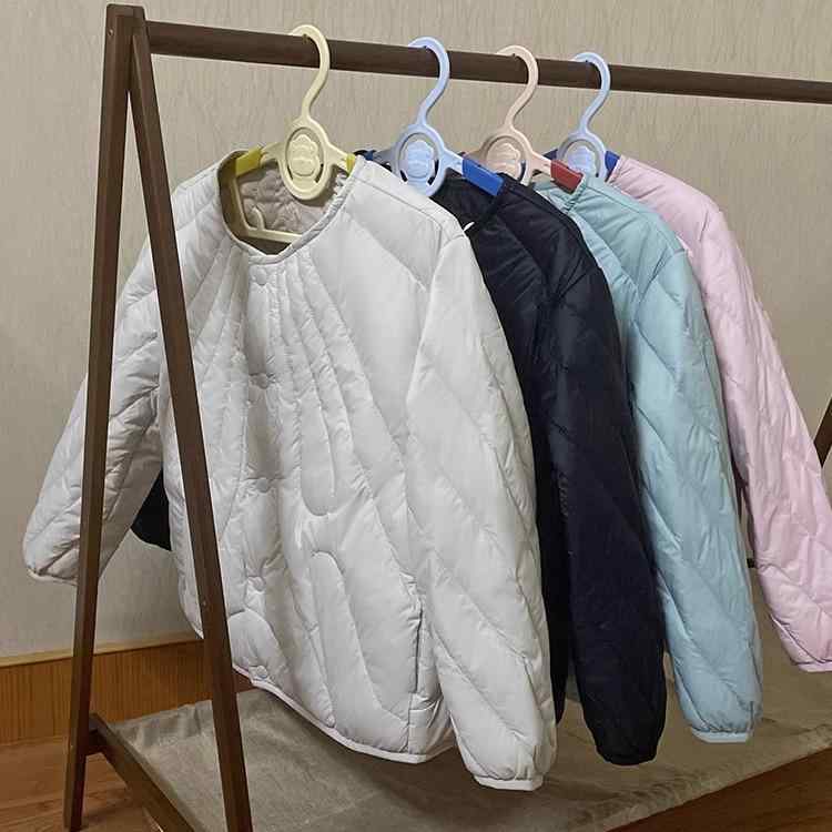 キッズ 羽绒服 男女 軽薄 白鸭绒 保暖 内胆 親子装 短款 合体型 長袖 黒 ピンク グリーン 秋冬 柔軟 処理 純色 字母 かわいい 開衫 セット 聚酯繊維 涤纶 普通 厚み 中大童 3-8歳 100-140cm 冬 秋 韓版 86-90% 含绒量