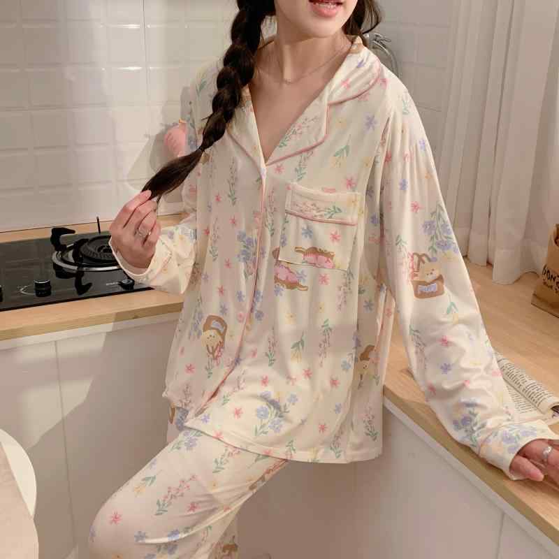 パジャマ レディース モダール 夏 薄手 授乳服 妊婦 産後 入院着 通気性 吸汗 ルームウェア オールシーズン・素材: モダール・スタイル: セットアップ・主な素材成分: モダール95%-100%・袖丈: 長袖・パンツ丈: 長ズボン・カラー展開: カラフル小花・サイズ展開: L(62.5kg以内), XL(62.5-72.5kg), 2XL(72.5-85kg), 3XL(85-95kg)・厚さ: 中厚(161-180g/平米)