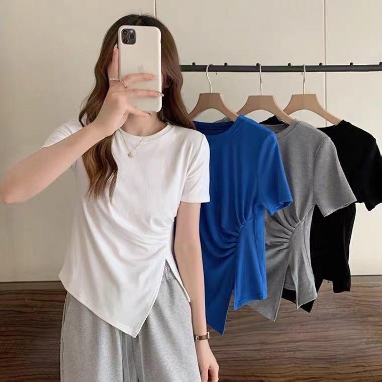 Tシャツ レディース 女性用 夏 春夏 白色 黒 灰 通勤 修身 収腰 サイドスリット 法式 切り替え 体型カバー トップス 短袖 丸首 セットインスリーブ ポリエステル混紡 固形染色 普通丈 気質 セクシー 辣妹 スタイル
