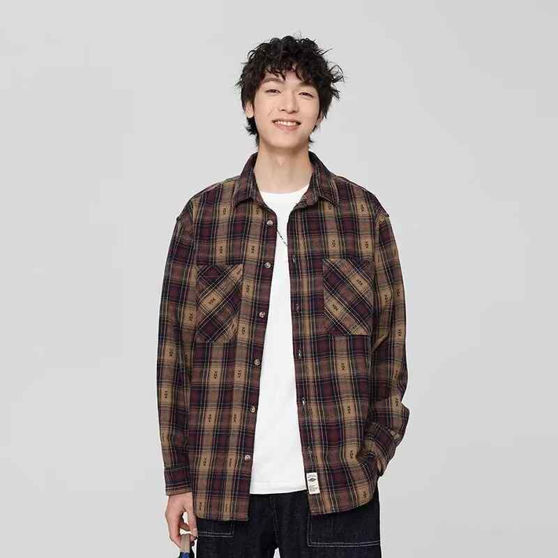 ・カテゴリ: シャツ・スタイル: シンプル・主な素材: ポリエステル96%以上・素材機能: 耐摩耗・生地カウント: 100支・フィット: ルーズフィット・ネックライン: 襟付き・袖丈: 長袖・柄: 無地・厚み: 普通・詳細: ポケット・対象年齢: ティーン・対象: メンズ・カラー展開: カーキ・サイズ展開: M,L,XL,2XL・加工: ノーアイロン