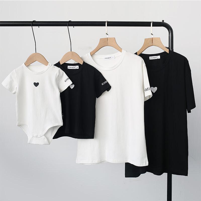 樂天商城 - Tシャツ キッズ 男の子 女の子 親子 夏 短袖 かわいい ハート柄 綿100 薄手 柔らか 白色 黒 シンプル 印花 潮 韓風 家庭 休闲