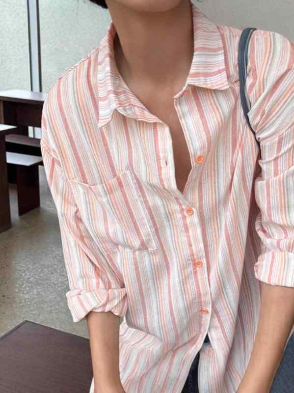 乐天商城 - メンズ 長袖 シャツ トップス 韓国風 東大門 条紋 防晒 ワイド ルーズ フィット 軽熟 休闲 開襟 ポリエステル 聚酯繊維 薄手 明線 青少年 2025 夏季 秋 免烫 ブルー ピンク 青春 流行 18-24歳 長袖 純色 普通 厚み 1-3cm 誤
