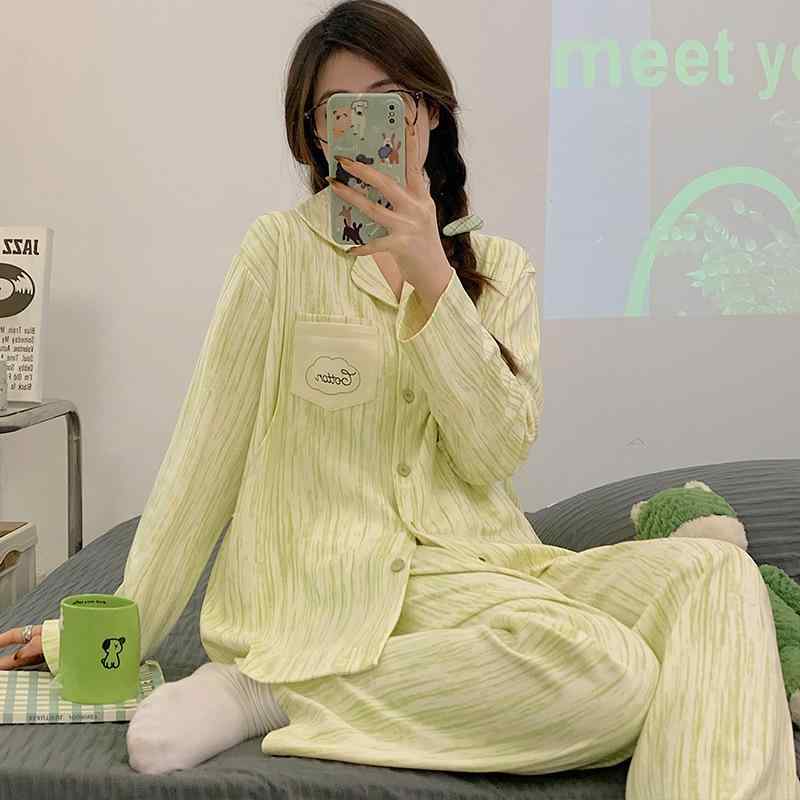 マタニティ パジャマ レディース 授乳服 春秋 産後 ルームウェア 授乳口付き セットアップ 部屋着 母乳育児用 マタニティウェア・素材: 綿100% ・スタイル: カーディガン、シンプルカジュアル ・袖丈: 長袖 ・パンツ丈: 長ズボン ・カラー展開: 927反領ストライプグリーン、926反領ストライプパープル、928反領ストライプイエロー、929カーディガン柄グリーン、930星空月、877丸首ストライプパープル、878丸首ストライプイエロー、879丸首ストライプグリーン ・サイズ展開: L(42.5-57.5kg)、XL(57.5-67.5kg)、2XL(67.5-77.5kg)、3XL(77.5-90kg) ・生地の厚さ: 161-180g/平方メートル