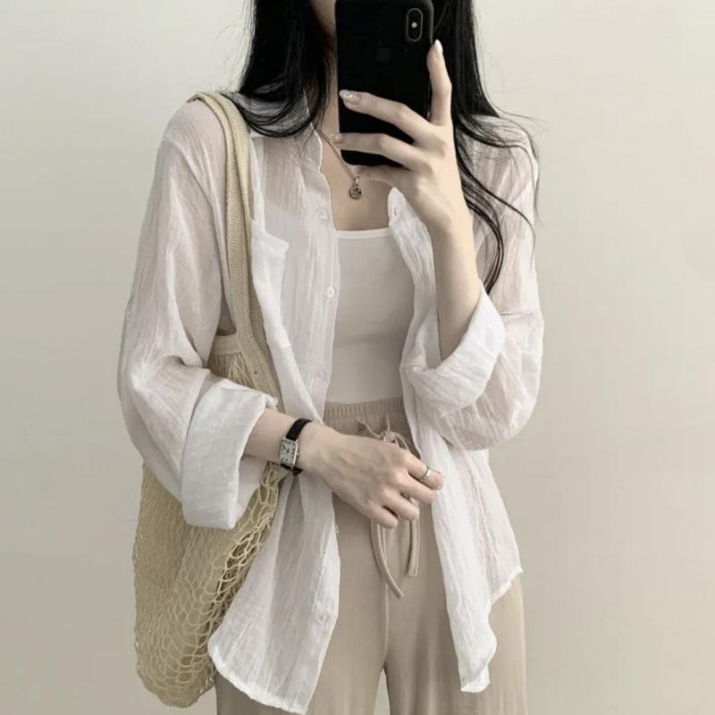 Rakuten - レディース シャツ 長袖 防晒 軽薄 切り替え ワイドシルエット ハングネック ボタン アクリル繊維 通勤風 気質 アイスクリームカラー 白 グレー ピンク 春 女性用 トップス ブラウス ソフト素材 ゆったり 紫外線対策 日常使い オフィススタイル