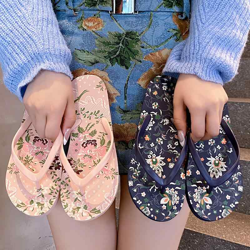 女性用 フラワー 人字サンダル ビーチサンダル 夏用 軽便 沙滩用 日常 ピンク ホワイト イエロー グレー ネイビー ブラウン フラワー柄 PVC素材 発泡ラバー底 注塑加工 フラワーデザイン かわいい ビーチ 日常使い 軽量 快適 歩きやすい 夏コー