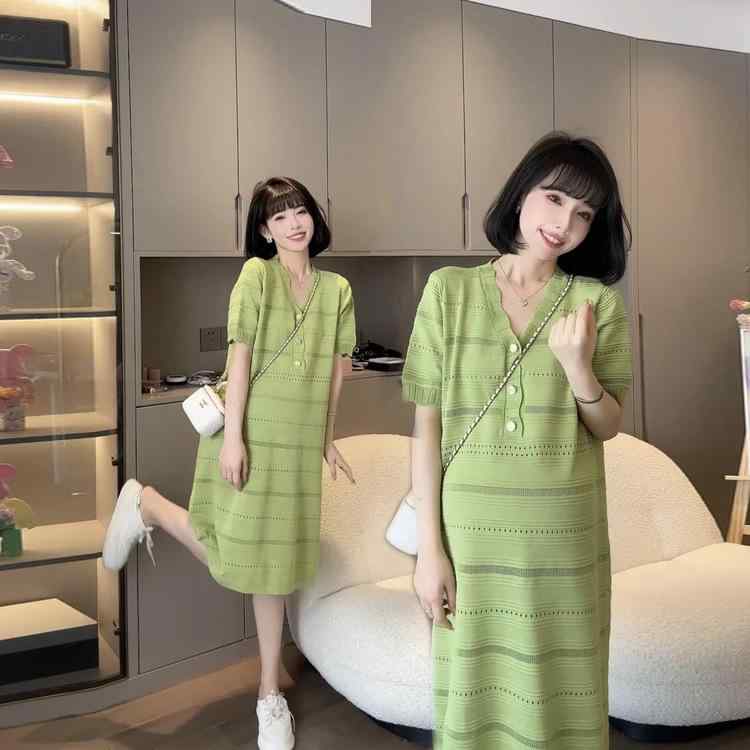 ワンピース マタニティ レディース 授乳服 接触冷感 膝丈 産前産後 体型カバー 妊婦服 妊娠中 おしゃれ カジュアル 普段使い・ネックライン: Vネック・袖丈: 五分袖・生地: ニット・素材: ポリエステル50%〜70%未満・スカート丈: ミモレ丈・カラー展開: グリーン・サイズ展開: M,L,XL・スカートシルエット: フェアリースカート・スタイル: 清潔感・スイート・流行の要素: バイカラー・袖のタイプ: 通常袖・加工: パイピング