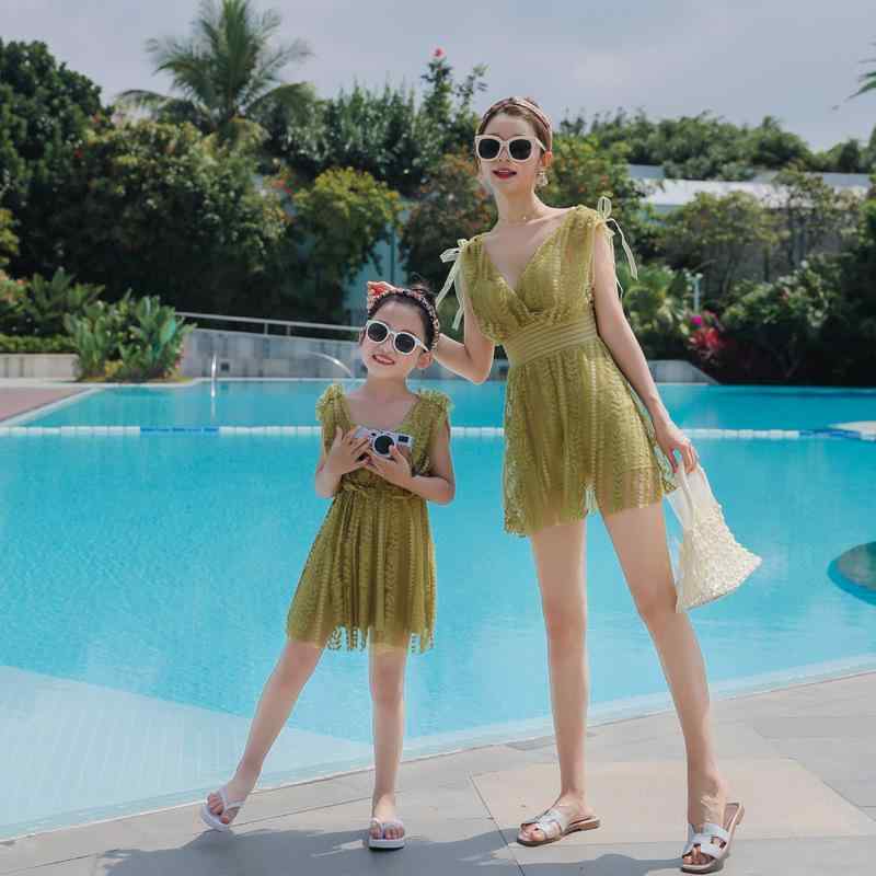 ・対象性別: 女性・主な素材: ポリエステル・素材: ポリエステル84%、スパンデックス・裏地素材: ポリエステル5%、スパンデックス・重量: 390g・スタイル: 親子水着・適用シーン: 泳ぎ、涉水運動・カラー展開: 成人21125-1, 子供21636-1・サイズ展開: M, L, XL, XXL