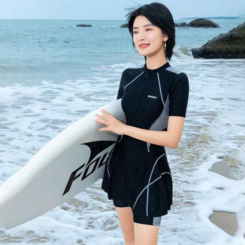 レディース ワンピース水着 黒 保守的 腹部カバー ボトムショーツ ビキニ風 マイクロプラスサイズ 運動 泳ぐ 速乾 伸縮性 ジャカード ポリエステル フィット 女性 プール ビーチ スイムウェア