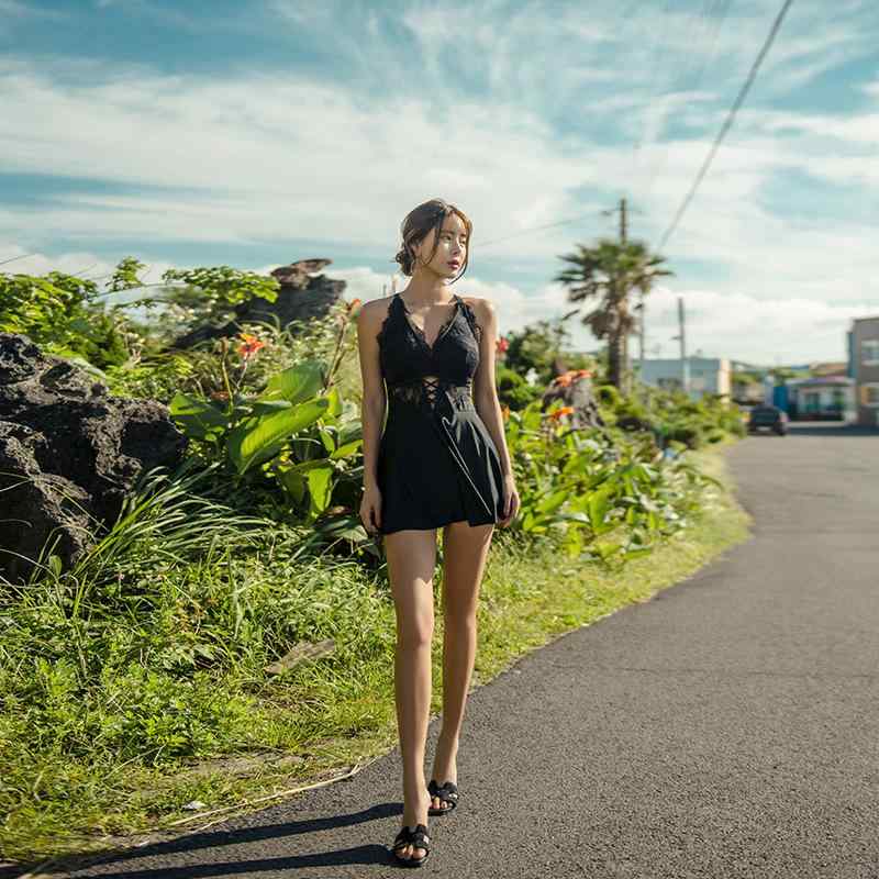 乐天商城 - レディース ワンピース ビキニ 連体 泳装 スカート スタイル 女性用 セクシー 韓国風 インスピレーション スタイル 温泉 プール 白 黒 無袖 胸パッド 付 ナイロン ポリエステル ライニング 軽量 速乾 伸縮性 フィット スリム 効果 かわいい フ