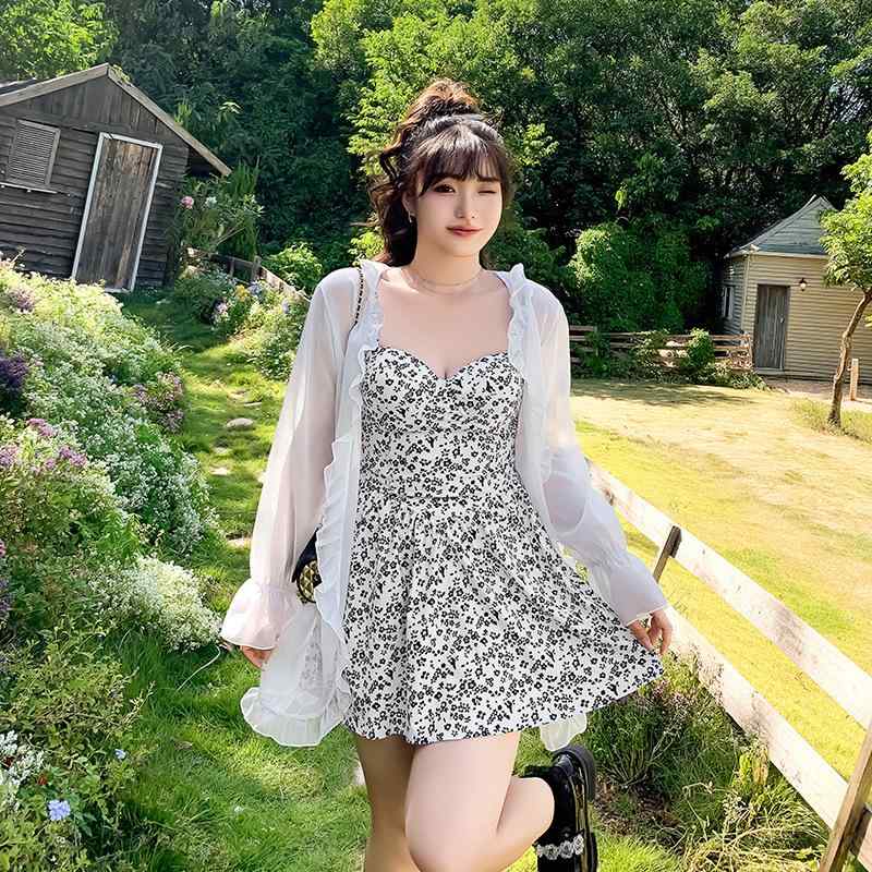 乐天商城 - レディース 水着 大きいサイズ ゆったり 中長丈 セパレート スカートタイプ 温泉 鋼線入り 防曬 トップス 3点セット 花柄 黒 紫 速乾 高伸縮 保守 ニチル ポリエステル ライニング 女性 成人 プール ビーチ 温泉 運動