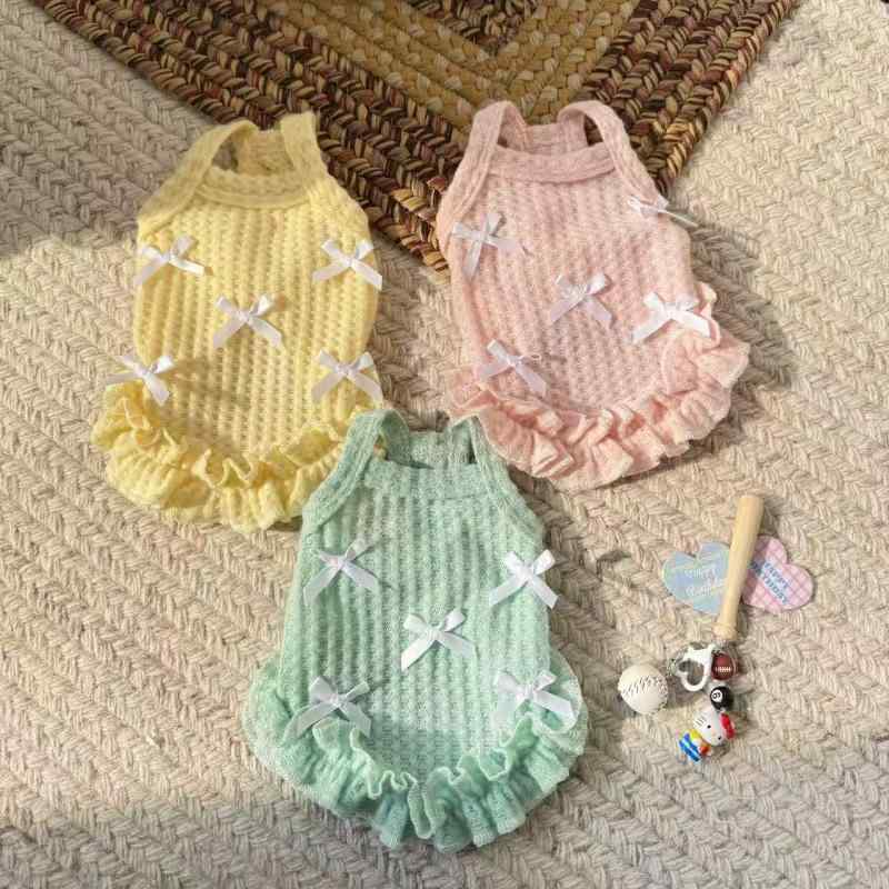 ペット 服 ペットウェア 女の子 犬 猫 ベスト タンクトップ ストライプ タンク 薄手 通気性 涼しい 春夏 ペット用品 ドッグウェア キャットウェア・カテゴリ: ペット服・スタイル: プリンセス・素材: 綿・カラー展開: ピンクの蝶結びレーススカート、黄色の蝶結びレーススカート、緑の蝶結びレーススカート・サイズ展開: XS、S、M、L、XL