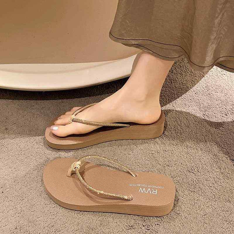 樂天商城 - サンダル 女性用 夏 海 ビーチ 厚底 ウェッジヒール トングサンダル 水晶装飾 防滑 EVA底 PU素材 黒 ブラウン フラット ファッション 防水 軽量 普段使い 外出 旅行 ピンク系 アイボリー 快適 クッション シンプル モダン