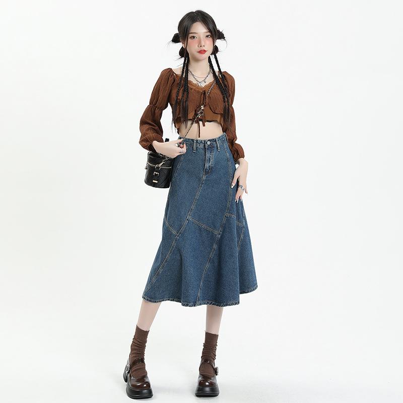Rakuten - スカート 女性用 ハイウエスト デニム 半身スカート Aライン 中長丈 ミディ スカート 魚尾 スカート フレア スカート 切り替え デザイン コットン 素材 無弾性 通勤 スタイル 都市 スタイル 気質 スタイル 気質 優雅 スタイル ボタン 装飾 純