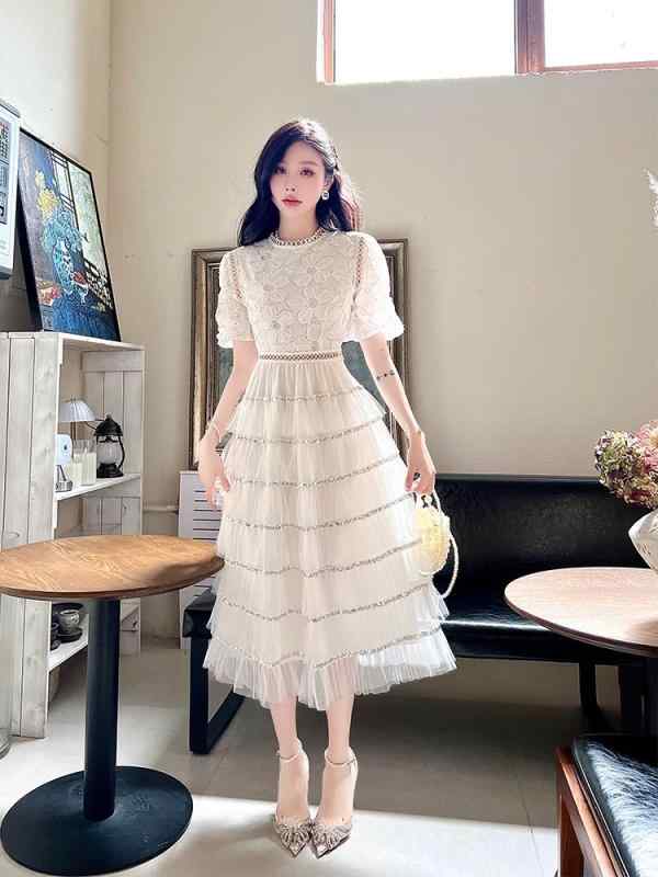 ワンピース 春夏 女性用 高腰 レース 立体花柄 切り替え ラメ スカート 網状素材 ラッパースリーブ 短袖 丸首 PVC 素材 白色 黒 ピンク..