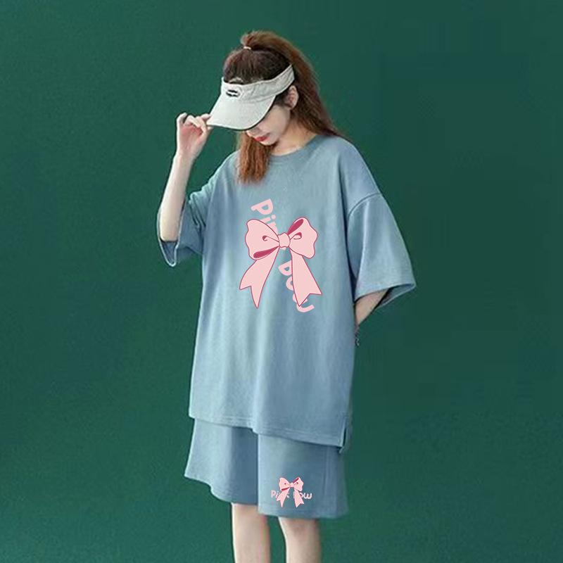 レディース スポーツ セットアップ 春夏 トップス ショートパンツ 涤纶 ポリエステル 素材 ゆったり ルーズ フィット 体型カバー 黒 白 杏 橙 浅藍 通勤 スタイル 気質 プリント デザイン 短袖 五分袖 膝上 丈 クール ビズ 日常 コーデ 軽量