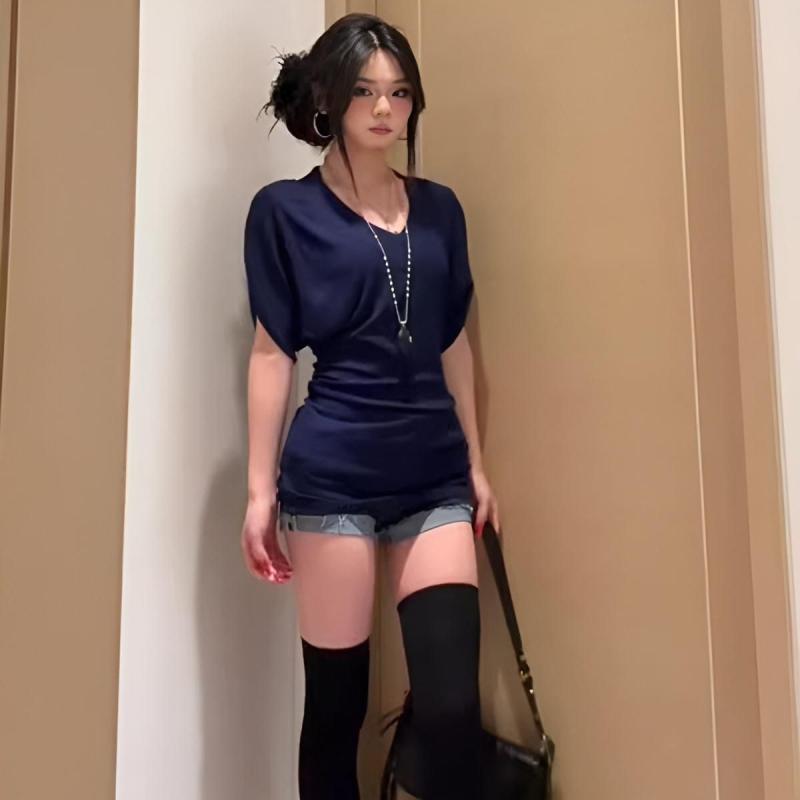 樂天商城 - レディース Tシャツ トップス Vネック 短袖 蝙蝠袖 修身 超短丈 純色 甘め かわいい スタイル 慵懒風 スパイシー ガールズ セットアップなし 白色 黒 灰色 夏 軽量 柔らかい 伸縮性 普段使い 通勤 カジュアル