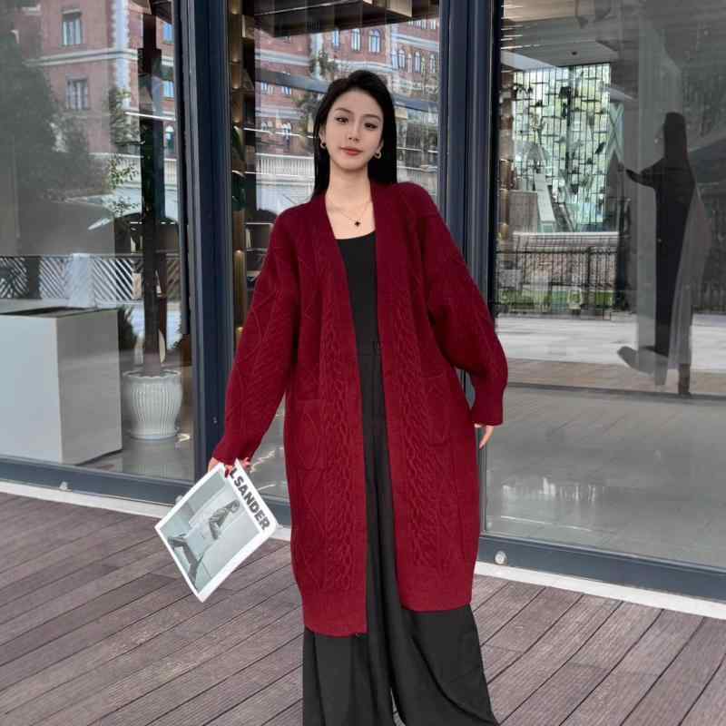 ・主な素材: ポリエステル50-70%・柄: 無地・厚み: 中厚・スタイル: 開衫・版型: ルーズフィット・袖型: スタンダード・ネックライン: Vネック・袖丈: 長袖・流行要素: ポケット・衣丈: ロング丈(80cm<衣長≤100cm)・加工: パッチワーク・カラー展開: ダークグレー、レッド、アプリコット・サイズ展開: フリーサイズ・スタイルタイプ: 日韓カジュアル・スタイル: リラックスド