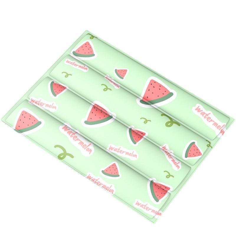 ペット用品 冷却マット ペット用 接触冷感 敷きパッド 犬 猫 クールマット 夏用 クールベッド 寝具 涼しい 快適 通気性 折りたたみ 洗える 快適グッズ 暑さ対策 熱中症対策 室内用・素材: 凝胶・カテゴリ: 冷却マット・カラー展開: 超萌恐龙-圆形・サイズ展開: 30cm, 40cm・対象: 犬・お手入れ方法: 水洗い・設置方法: 設置不要・使用場所: 室内