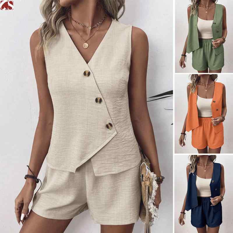 Three-Piece Set - レディース トップス ショーツ セットアップ 夏 無袖 Vネック 不規則 背心 短パン ファッション 休日 スタイル 純色 ボタン 砂洗 ポリエステル 素材 95% 以上 杏 紺 オレンジ 緑 涼しい 軽量 通気性 日韓 カジュアル
