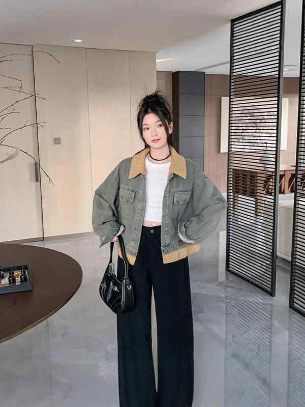 Coat - レディース コート 牛仔ジャケット 冬 裏起毛 長袖 短丈 ポリコットン ポリエステル 混紡 ライトブルー ヴィンテージ風 撞色 切り替え ニット 偽ツーピース ゆったり シルエット 通勤 気質 スタイル 快適 休闲