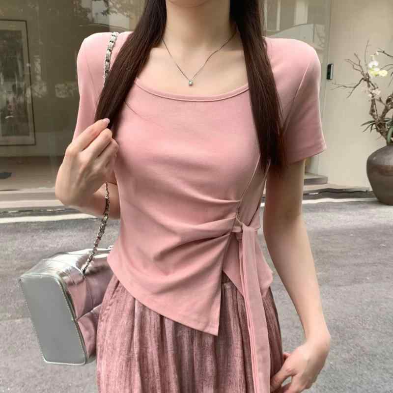 乐天商城 - Tシャツ レディース 短袖 肩オフ 不規則 バインダー デザイン 修身 短め 上衣 かわいい 百搭 スリム 私服 春夏 ピンク 黄色 青 杏 黒 緑 シルク加工 方領 綿素材 軽量 通勤 普段使い