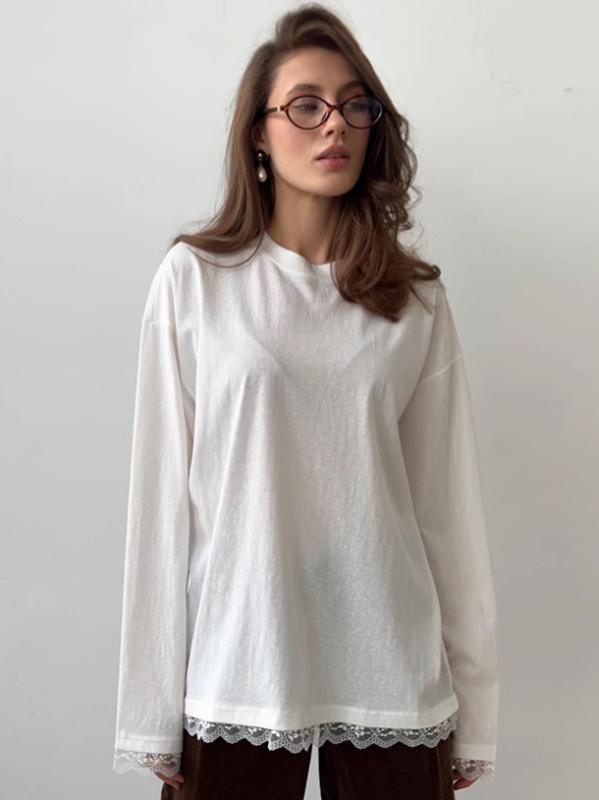 Tシャツ レディース 長袖 春夏 秋冬 白色 丸首 花辺 デザイン ゆったり シルエット 中長丈 トップス 気質 通勤 スタイル 欧米 風 コットン 混 ポリエステル 混 軽量 普段使い シンプル コーデ かわいい レイヤード 着こなし 柔らかい 肌触り