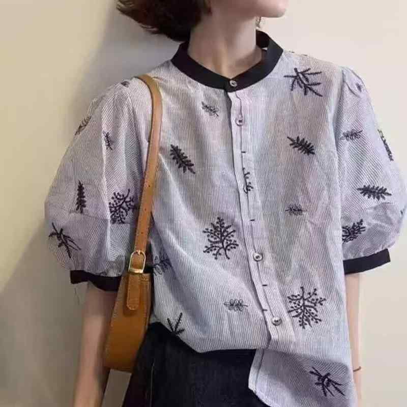 女性 シャツ 短袖 刺繍 デザイン 条紋 柄 涤纶 素材 丸首 超短丈 気質 スタイル 御姐風 私服 春季 ブルー ホワイト 百搭 スリム フィット 小柄 対応 トップス