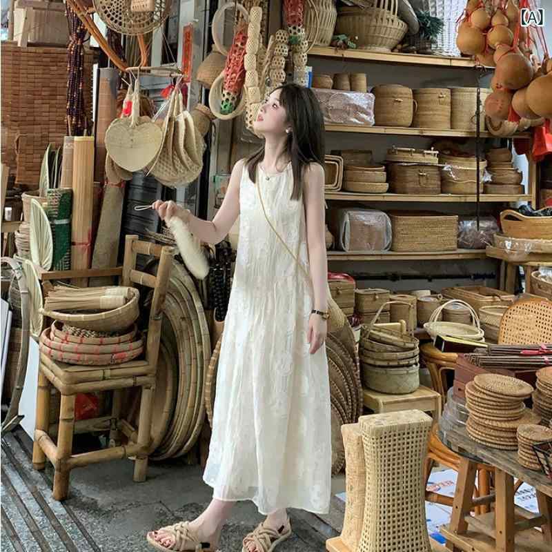 ・スタイル: 清新甜美・主な素材: ポリエステル・柄: プリント・タイプ: ワンピース・スカート丈: ミドル丈・スカート形状: ベアトップスカート・ネックライン: ラウンドネック・袖丈: ノースリーブ・ウエスト: ルーズフィット・カラー展開: 米白色・サイズ展開: S,M,L,XL・フィット: ルーズフィット・シーン: 旅行,レジャー・対象体型: ユニバーサル
