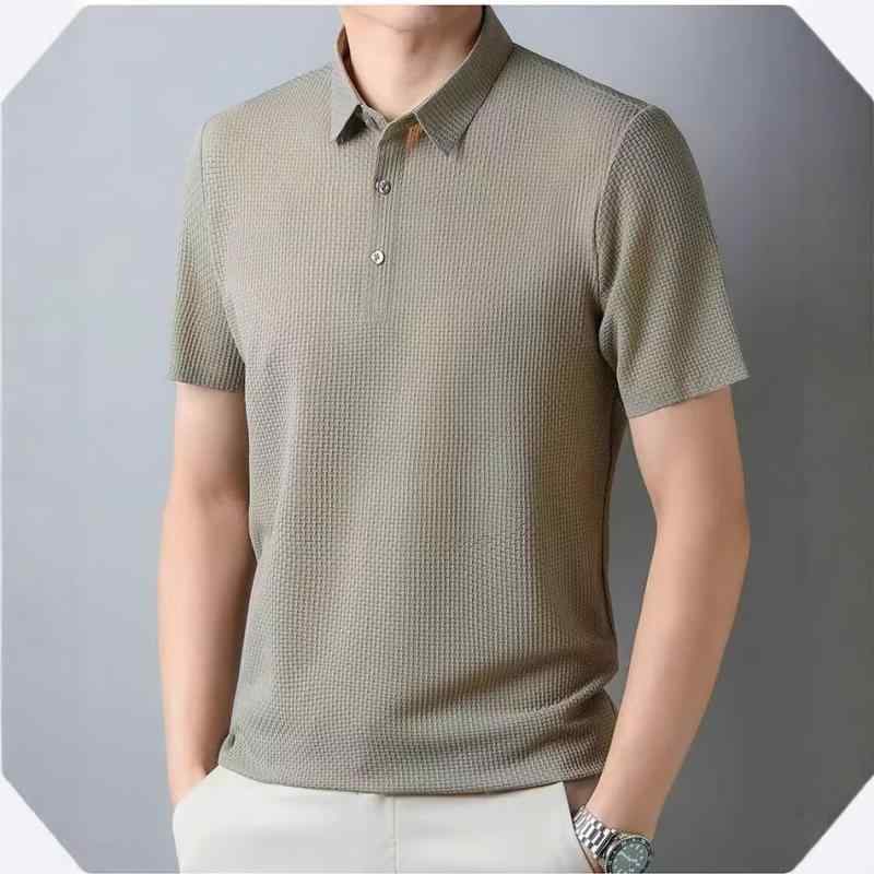 ・カテゴリ: Tシャツ・スタイル: ファッション都市・主な素材: ポリエステル65%以上・袖丈: 短袖・柄: 無地・カラー展開: ネイビー、カーキ、ダークグレー、ブラック、ダークグリーン、ホワイト・サイズ展開: M、L、XL、2XL、3XL、4XL、5XL・フィット: スリム・ネックライン: スタンドカラー・詳細: トレンド・重さ: 180g・機能: 速乾・対象: 男性、成人・対象年齢: 18-24歳・シーン: 日常