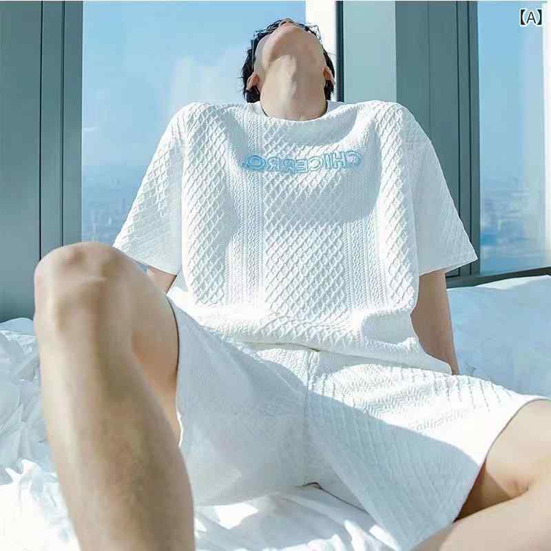 ・スタイル: スポーツ・厚み: 薄手・パンツ丈: ショートパンツ・上衣タイプ: Tシャツ・袖丈: 半袖・フード: なし・素材名: 化学繊維混紡・主素材: ポリエステル100%・使用シーン: 日常・カラー展開: ホワイト、ブラック・サイズ展開: M、L、XL、2XL、3XL、4XL