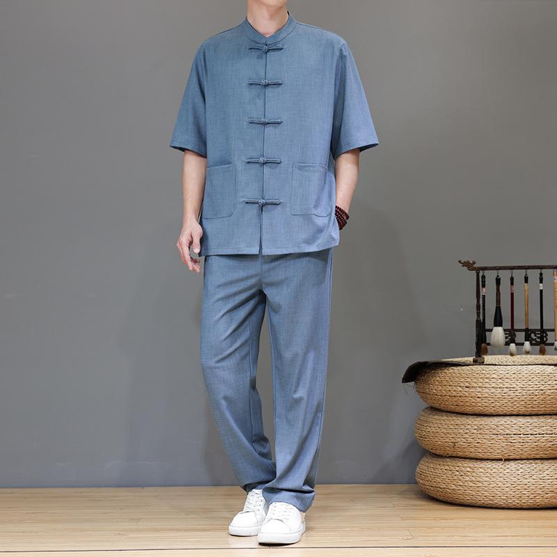 ・スタイル: 中国風・厚さ: 普通・パンツ丈: 長パン・トップスタイル: シャツ・袖丈: 半袖・フード: なし・シーン: カジュアル・素材名: コットン・主素材: リネン・カラー展開: ブラック、ダークグレー、ヘンプグレー、ライトグレー、ピーコックブルー、カーキ・サイズ展開: M、L、XL、2XL、3XL、4XL、5XL・カテゴリ: メンズカジュアルセット