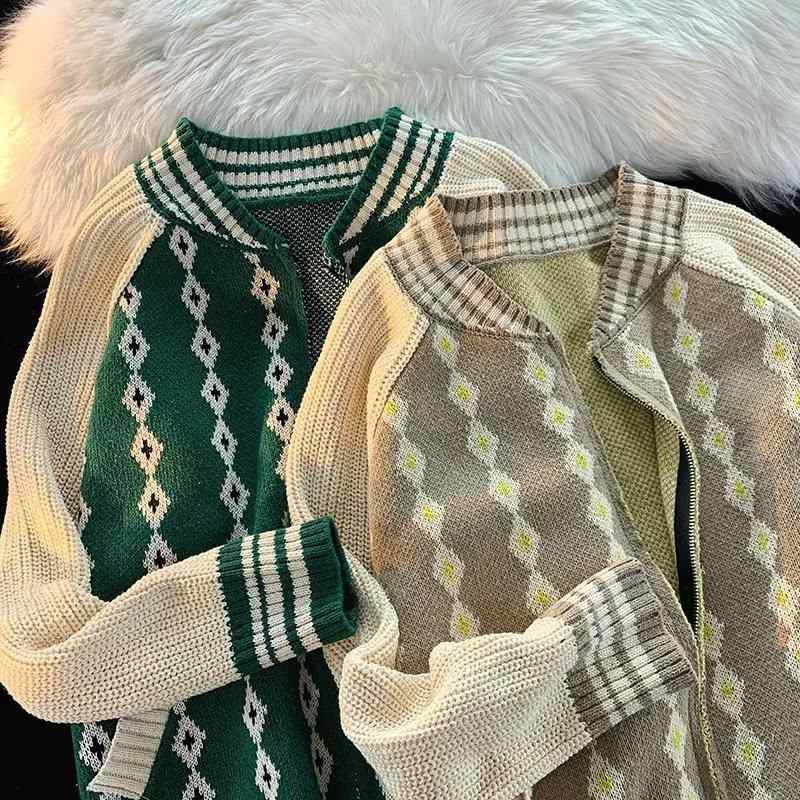 ニット カーディガン メンズ 長袖 開襟 立襟 ゆったり シルエット 切り替え 柄 緑 卡其 秋冬 混紡 ポリエステル 化繊 厚手 普通 厚さ 韓流 スタイル 復古 慵懶 風 情侣 ユニセックス 外出着 ゆったり トップス 秋 シーズン 青少年 向け 休