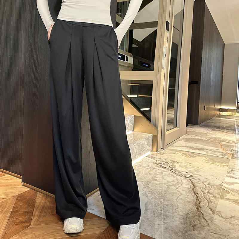 Rakuten - レディース ワイドパンツ クロップドパンツ ゆったり 垂れ感 柔らか ストレートパンツ 運動 部屋着 普段使い 休日用 空気感 高腰 スリム ロングパンツ ポリエステル 混紡 再生繊維 中伸縮 シワ グレー 黒