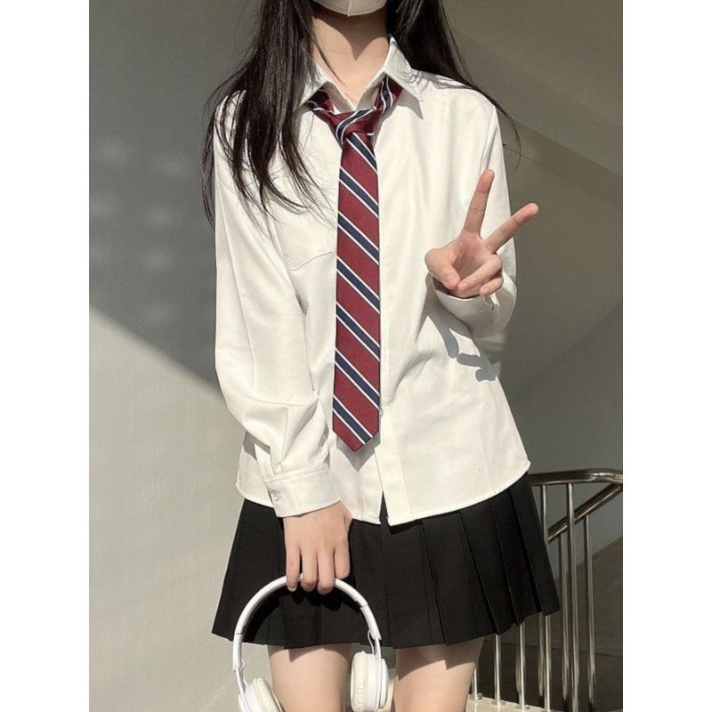 乐天商城 - 白 シャツ 長袖 秋冬 学院風 トップス ポリエステル スパンデックス 無地 ボタン デザイン ゆったり シルエット 普通丈 POLO 襟 ストレート 袖 私服 スタイル 御姐風 単排ボタン 低配合 素材 白 トップス 長袖 単品 白 トップス 短袖 単