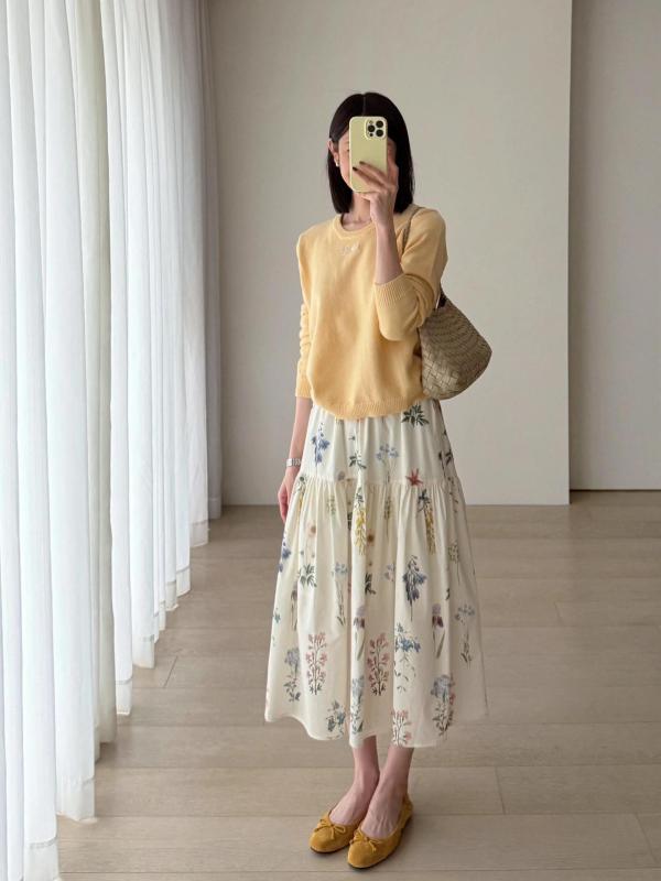 Rakuten - 半身スカート レディース 杏色 A字 中長 綿 素材 プリント フラワー柄 松緊腰 高腰 直筒 気質 スカート 少女風 清新 甜美 スタイル 夏 季節 フレア シルエット フレッシュ フェミニン 普段使い 軽やか コットン 生地 花柄 プリント ウエスト