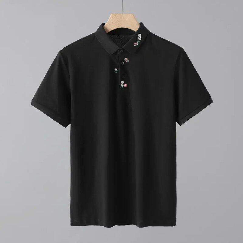 POLOシャツ メンズ 短袖 修身型 花卉刺绣 領口 翻領 透気 夏季 アイスシルク 接触冷感 アイオン繊維 改性繊維 日常 黒 白 カラー 開衩 デザイン 軽量 涼しい ファッション トップス ポロシャツ 刺繍柄 花柄 スタンダード フィット ブラック