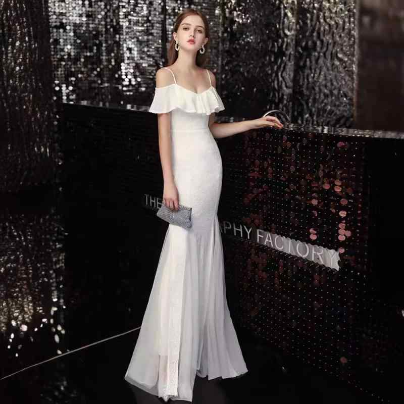 樂天商城 - ワンピース レディース 魚尾 ロングドレス 吊り帯 無袖 収腰 ミドルウエスト 修身 セクシー レース素材 白 香槟銀 宴会用 パーティー用 誕生日用 気質 優雅 春季 ファスナー 成人女性 長丈 フィット ロングスカート イブニングドレス
