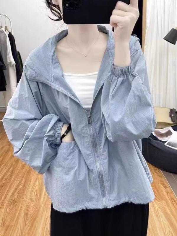 夏 薄っぺらな 帽子 付きの ゆったり 長袖 日焼け 止め 服 レディーストップス 日焼け 止め カーディガン主な生地構成: ポリエステル（ポリエステル繊維）バージョン: ルーズタイプ服の長さ: 通常スタイル（50cm&amp;lt;長さ≦65cm）発売年・発売時期: 2026年春色: 白日焼け止めジャケット,グレー日焼け止めジャケット,青い日焼け止めジャケット,ピンク日焼け止めジャケット,アプリコットの日焼け止めジャケットサイズ: M は 45-50kg を推奨,L は 50-55kg を推奨,XL は 55-60kg をお勧め,2XL は 60-65kg をお勧め,3XL推奨65-70kg,4XL推奨70-75kgブランド: その他商品番号: 7155生地名: ポリエステルスタイル: 通勤スタイルパターン: ソリッドカラー人気要素: ジッパースタイルタイプ: 上品通勤スタイル主な生地成分の含有量: 80% (含む) ～ 90% (含まない)柔らかさ: 適度なスリーブタイプ: レギュラースリーブタイプ: 湖北省天門市タグ: タグ付き前立て: ジッパーSPF: UPF30+スタイルタイプ: 快適でカジュアル袖丈: 長袖厚さ: 薄いリードマーク: ラベルがカットされています主な生地成分2の含有量: 30%未満対象者: 全般主な生地構成 2: ポリエステル（ポリエステル繊維）