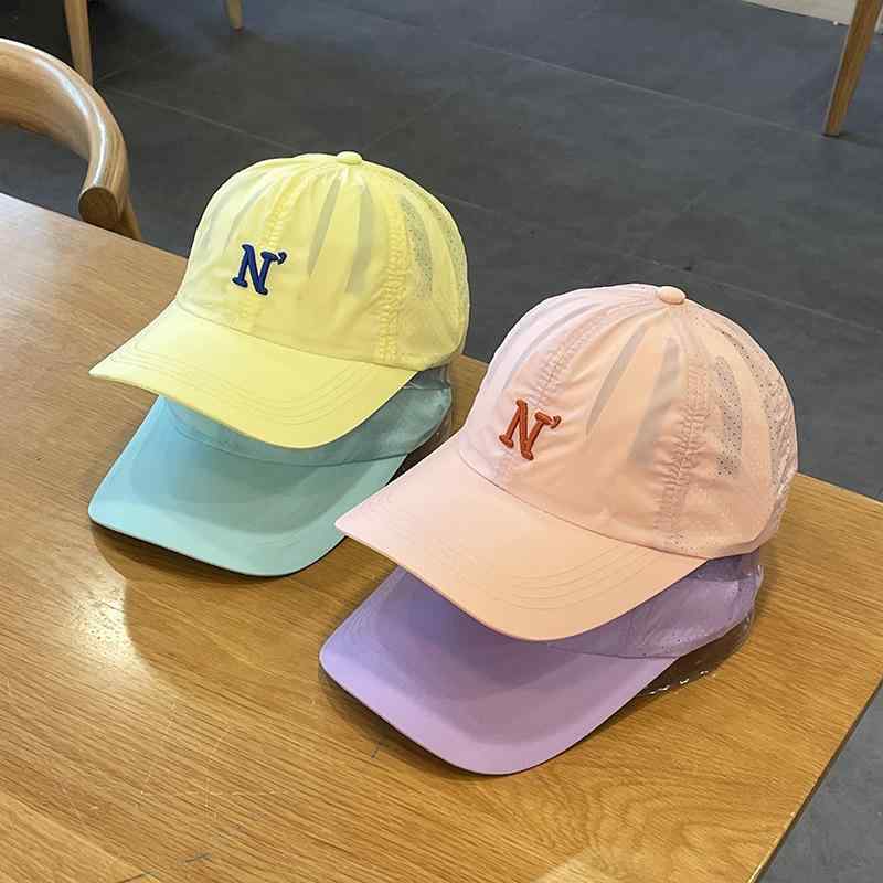 樂天商城 - 野球帽 メンズ レディース キッズ 親子 春夏 秋冬 薄手 シンプル 刺繍 速乾 防晒 遮阳 透気 調整可能 黒 白 ベージュ 軽量 休闲 運動 百搭 通勤 普段使い