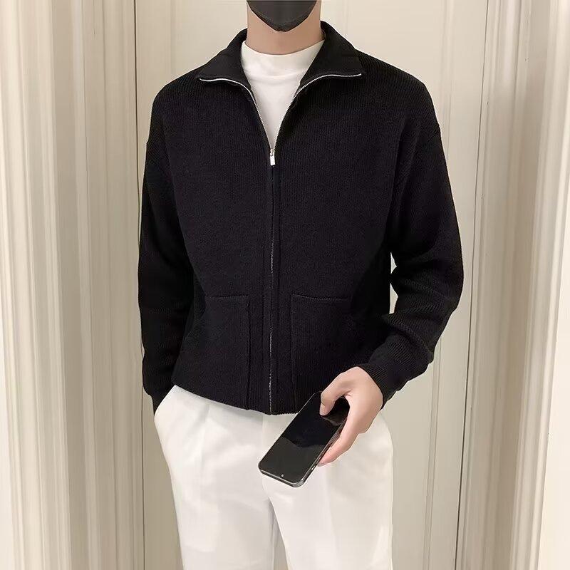 メンズ ニット カーディガン 秋冬 立襟 ジップアップ 長袖 ゆったり 雪ニール ビクロン繊維 黒 杏 ココア コージー スタイリッシュ レイヤード トップス 暖かみ 柔らか素材 日常使い 秋 冬 ファッション トレンド アイテム