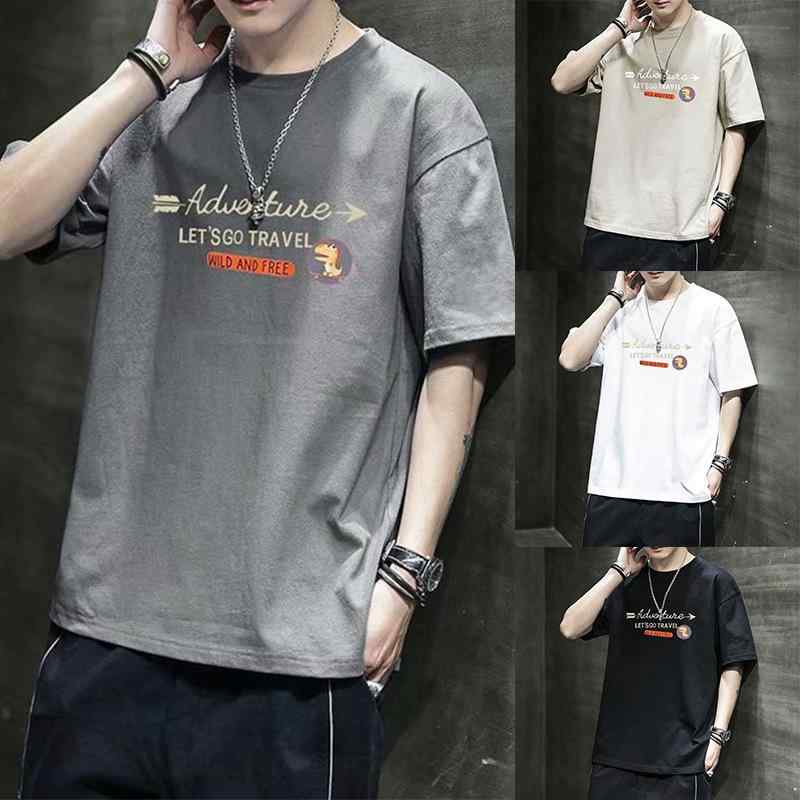 メンズ Tシャツ 短袖 トップス 春夏 男性用 綿 ポリエステル 混紡 素材 黒 白 カーキ グレー カラーバリエーション 丸首 ゆったり シルエット 薄手 軽量 抗菌 加工 矢印 プリント デザイン インナー 打底 韓国風 トレンド ファッション 青年