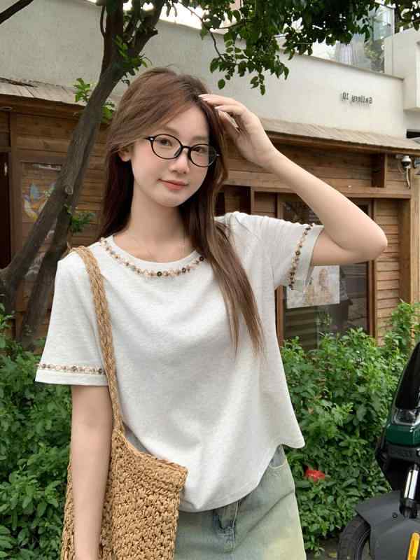 樂天商城 - Tシャツ レディース 半袖Tシャツ デザイナートップス 釘装飾りのつキートップス カジュアルTシャツ カジュアルTシャツ 快適Tシャツ 夏Tシャツ Tシャツ 快適Tシャツ