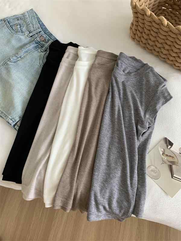 樂天商城 - トップス Tシャツ レディース 半袖Tシャツ レディース 無地 レトロ風 レトロTシャツ 夏Tシャツ 接触冷感 吸湿速乾 通気性 綿混素材 軽量 伸縮性素材 日韓カジュアル風 大人かわいいTシャツ 普段使い 通勤 通学園風 オルチャン風 トレンド ファッ